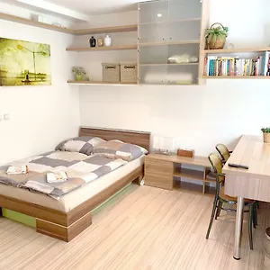  Apartmán Krásný U Lesa Blízko Centra A Bvv